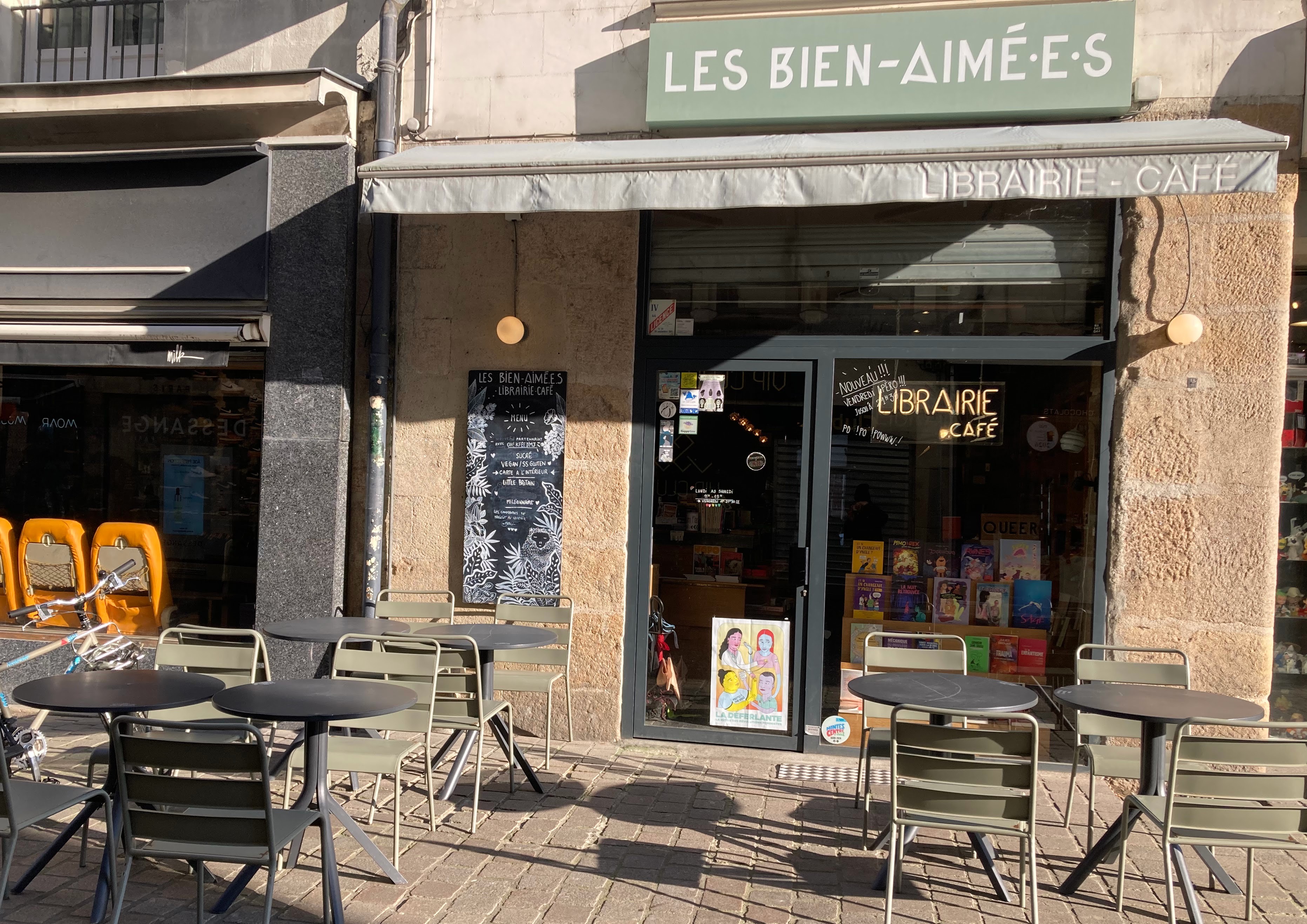 Devanture de la librairie Les Bien-Aimé.e.s